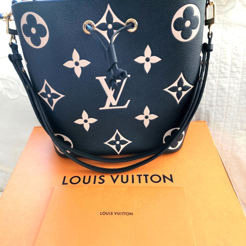 Louis Vuitton Neonoe Empreinte